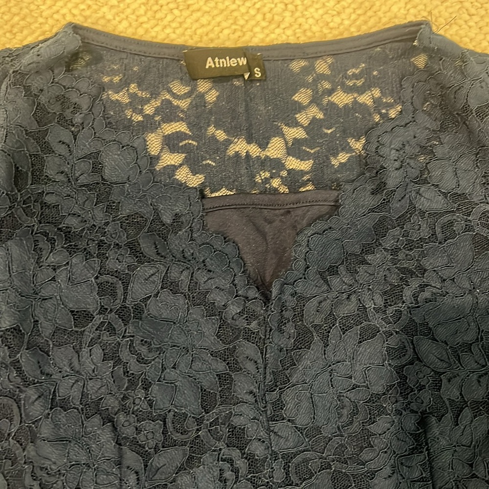 Elegant Navy Lace Dress - Picture 3 of 3